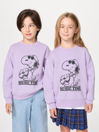 UNIQLO Текст уже на русском. Более естественный вариант: «Свитшот Peanuts из быстросохнущего материала».  фото