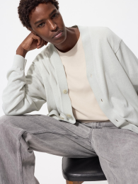 UNIQLO Вязаный кардиган с V-образным вырезом.  фото