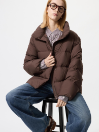 UNIQLO Пуховая куртка с мягким пуховым наполнителем.  фото
