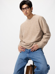 UNIQLO Свитер с круглым вырезом из пушистой пряжи. (スフレヤーンクルーネックセーター) фото