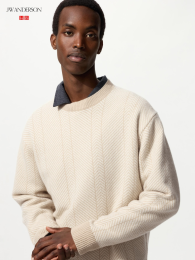UNIQLO Свитер с круглым вырезом  фото