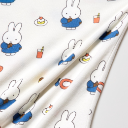 UNIQLO Коллекция книг с картинками 110(4-5歳) — Уютный Принт  - купить