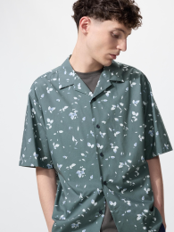 UNIQLO Открытая рубашка с воротником  фото