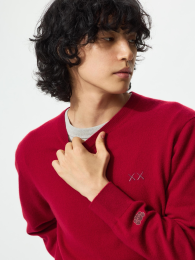UNIQLO Кашемировый свитер с круглым вырезом KAWS Winter.  фото