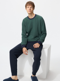 UNIQLO Ультрастретчевый спортивный костюм.  фото