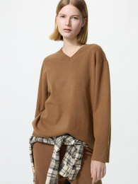 UNIQLO 洗えるVネックニットセーター  фото