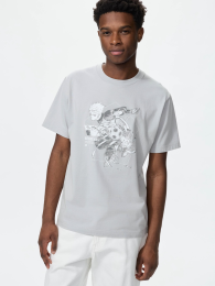 UNIQLO «Синяя тюрьма UT»  фото