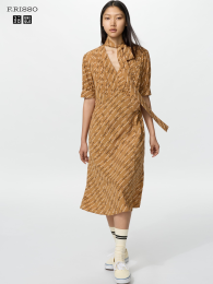 UNIQLO Бантовое платье.  фото