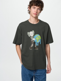 UNIQLO KAWS Universe UT/Расслабленный крой  фото
